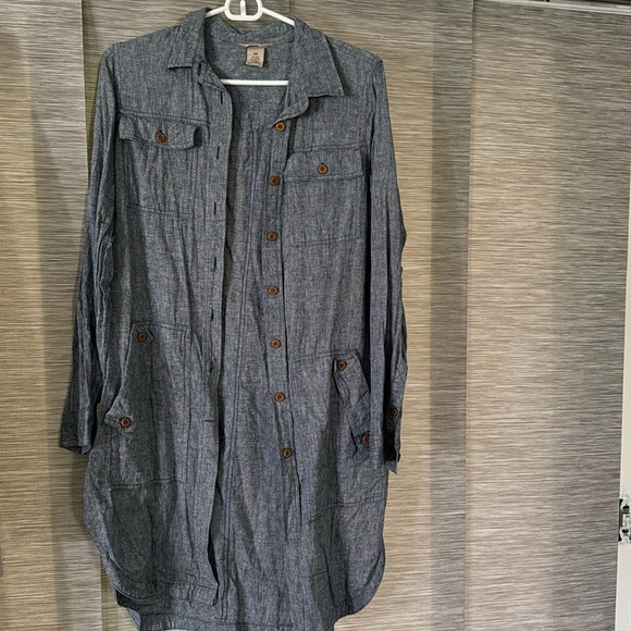 Duluth dress - Picture 1 of 3